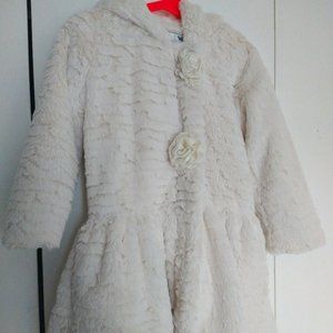 Girls faux fur dressy coat, off white, size 5